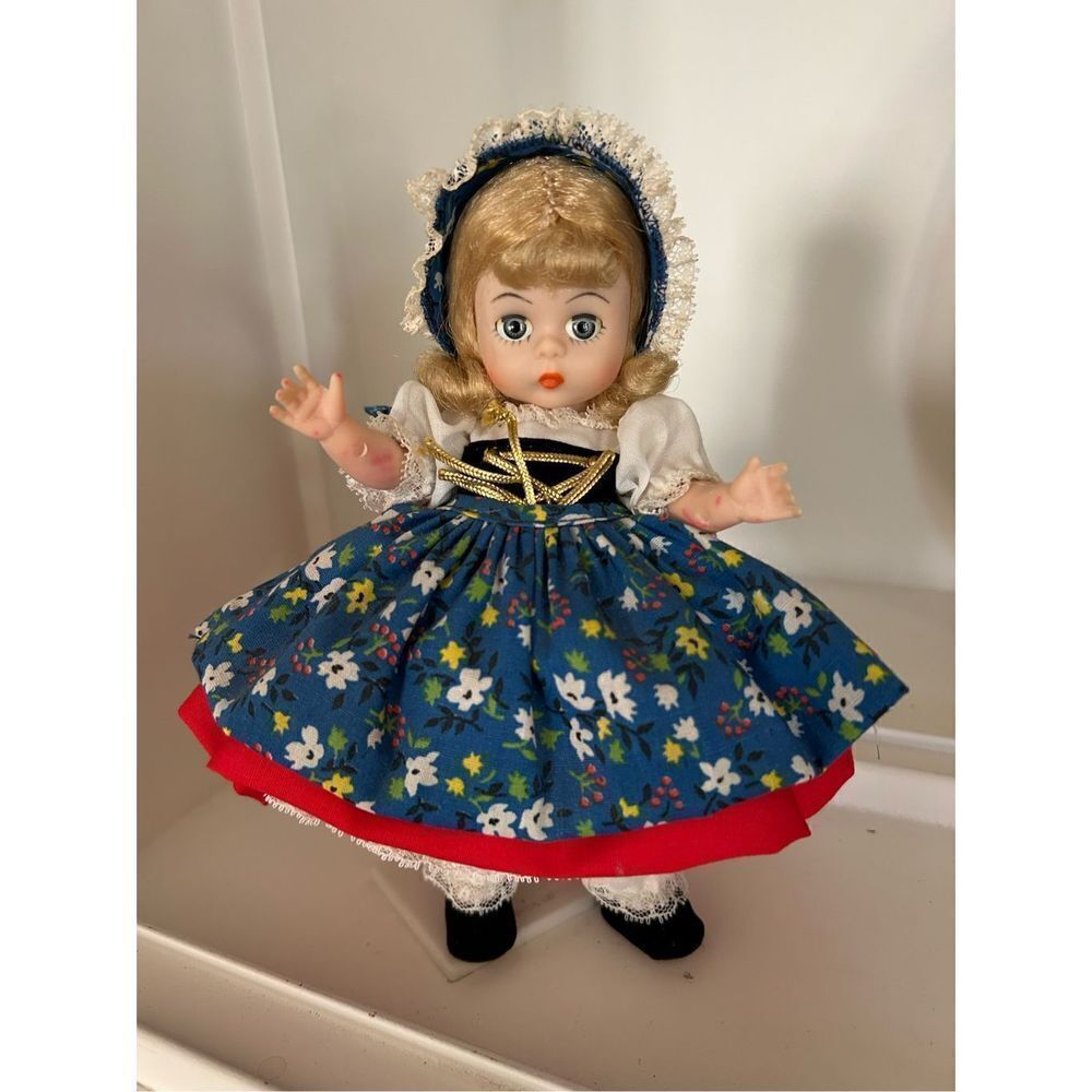 Vintage Madame Alexander Gretel Doll